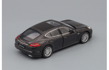 PORSCHE Panamera S, black metallic