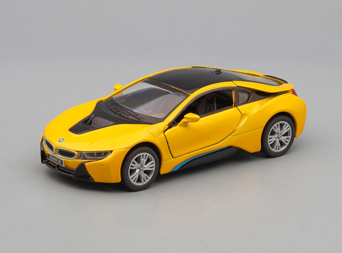 BMW i8, yellow