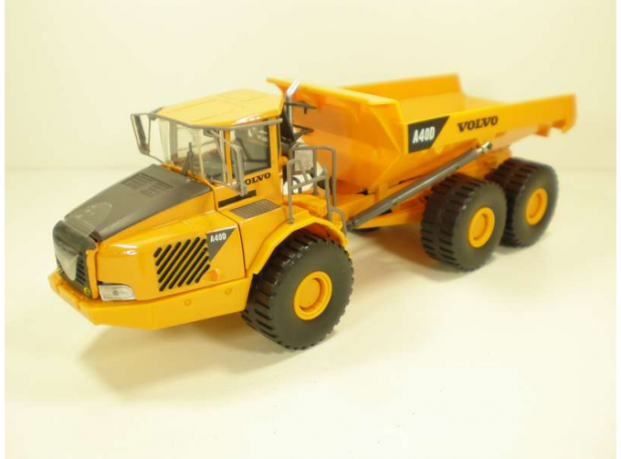 VOLVO A40D карьерный сочлененный самосвал, Строительная техника 1:50, желтый