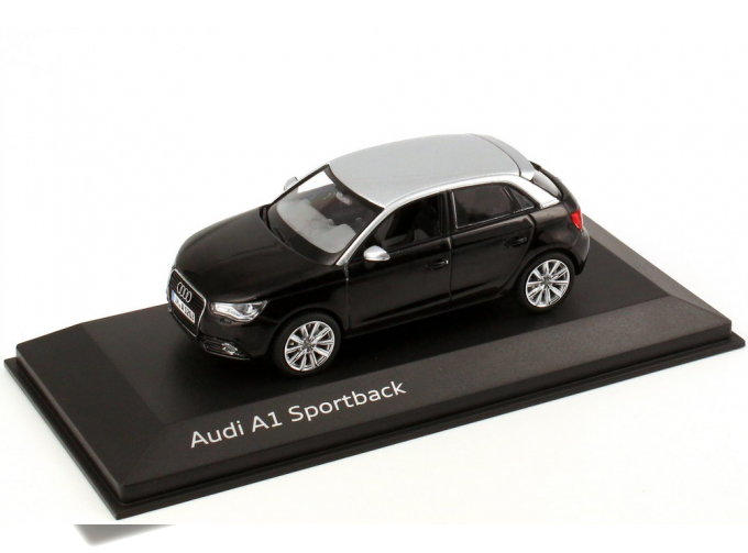 AUDI A1 Sportback (2012), silver / black