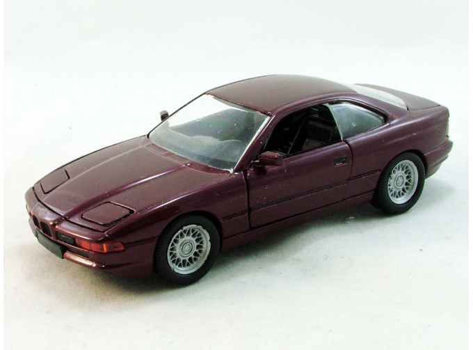 BMW 850i (1995), dark red