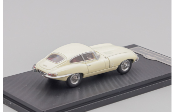 JAGUAR E-type HardTop (1961), beige