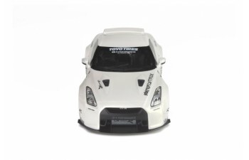 Nissan R35 GTR LB Performance, L.e. 2000 pcs. (pearl white)