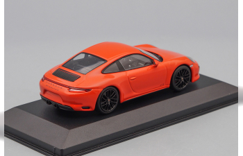 PORSCHE 911 (991.2) Carrera 4GTS (2017), orange