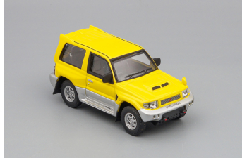 MITSUBISHI Pajero Evilution, yellow