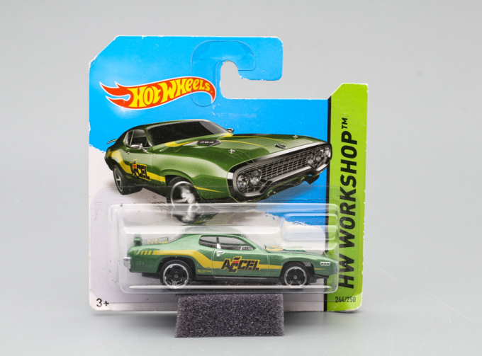 PLYMOUTH Road Runner 1971, green