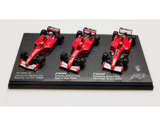 Набор из трех FERRARI Formla 1 World Champion Michael Schumacher (2000-2002)