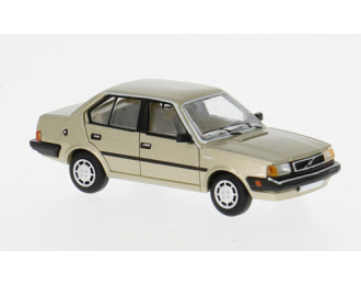 VOLVO 360 (1985), beige