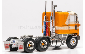 GMC Astro 95 Tractor Truck 3-Assi (1969), orange