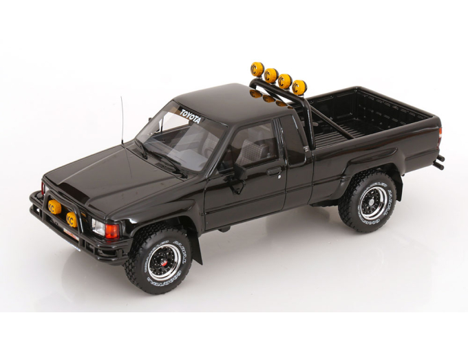 TOYOTA Hilux SR5 Pick-Up (1985), black (glossy black 202)