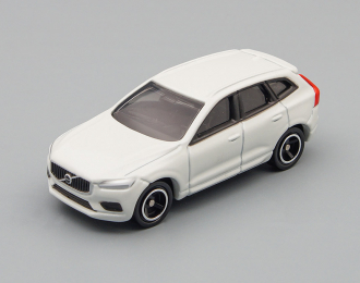 VOLVO XC60, white