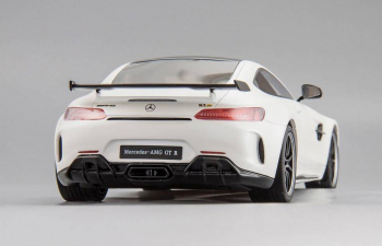 MERCEDES-BENZ-AMG GT-R, white