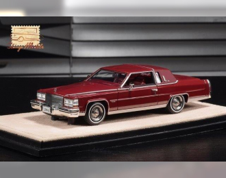 CADILLAC Fleetwood Brougham Coupe (1984), Maroon