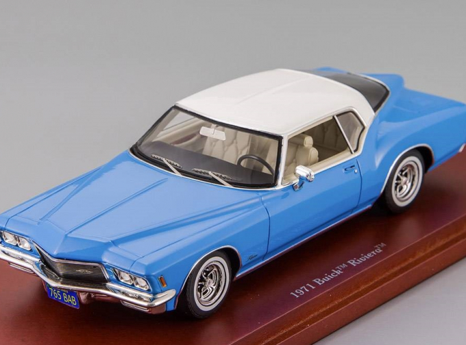 BUICK Riviera Stratomist (1971), blue