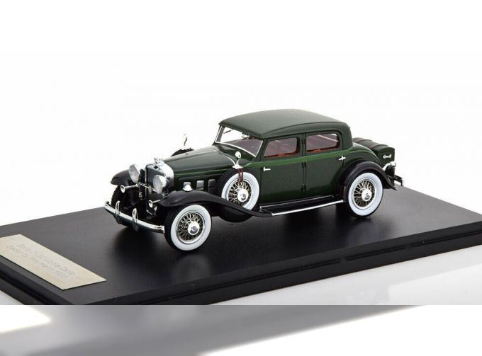 STUTZ DV32 Monte Carlo Sedan by Weymann 1933 Dark Green