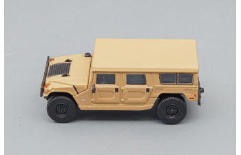 HUMMER H1, desert yellow