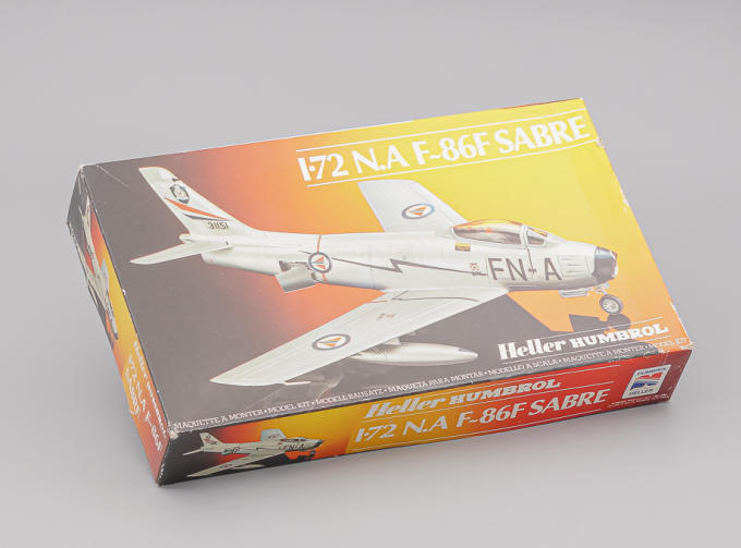 Сборная модель Самолет N.A F-86F Sabre