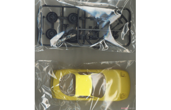 Сборная модель Mazda RX-7 Infini FD3S (Competition Yellow Mica)