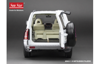 MITSUBISHI Pajero 3.5l V6 V73 (2006), White Grey