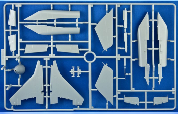 Сборная модель Советский истребитель МИГ-29 9-13 "Fulcrum C"