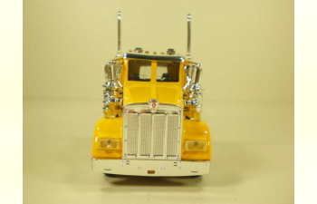 KENWORTH W900 1979 платформа со строительной техникой, желтый