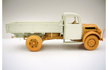 Сборная модель STEYR Type 2000A Cargo Truck l.gl.Lkw (Long Frame Version)