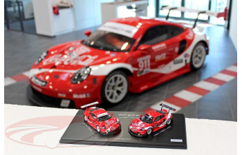 Набор из двух моделей PORSCHE 911 RSR #911 & #912 (2019)