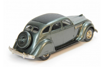 CHRYSLER Airflow Touring Sedan (1935), grey