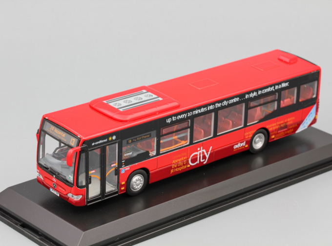 MERCEDES-BENZ Bus City, red