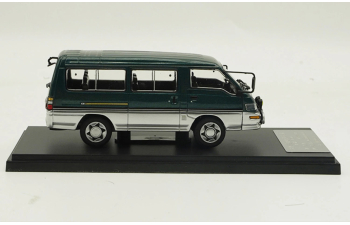 MITSUBISHI Delica Van (1986), green metallic / silver