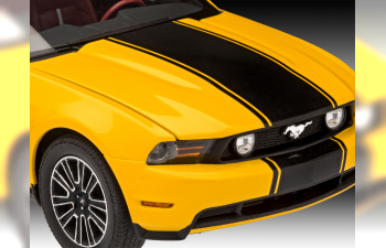 Сборная модель 2010 Ford Mustang GT (подарочный набор)