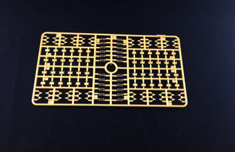 Сборная модель T-36E6 Workable Track Link Set For M-5 Stuart/M-8 HMC