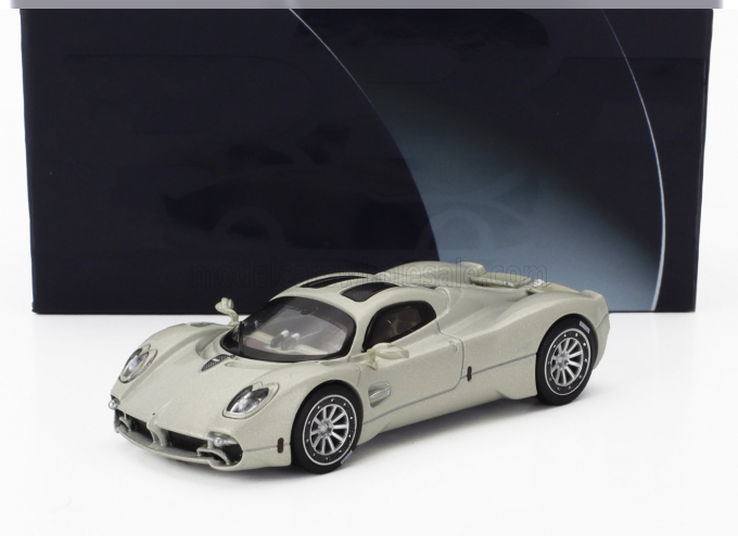 PAGANI Utopia(2023), Grigio Rinascimento - Light Grey