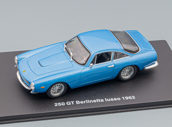 FERRARI 250 Gt Berlinetta Lusso (1962), Light Blue Met