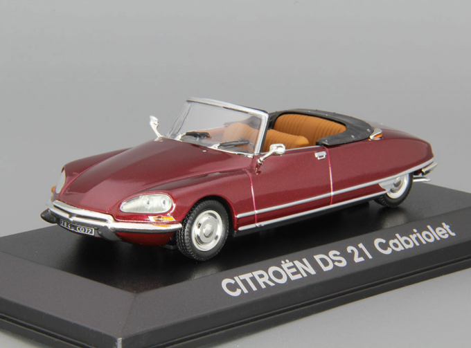 CITROEN DS 21 Cabriolet (1966), dark red