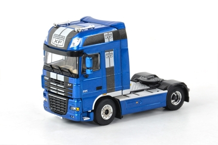 DAF XF 105 Super Space Cab Single truck, Premium Line 1:50, голубой