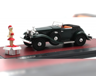 STUTZ Dv32 Super Bearcat Cabriolet Open (1932) - Christmas Edition 2024 With Girl Figure, Green