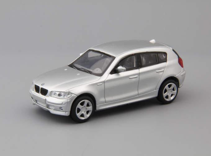 BMW 1 Series, silver