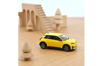RENAULT R5 E-tech Full Electric (2024), Pop Yellow