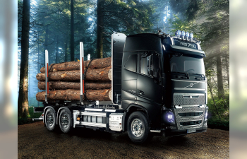 Сборная модель VOLVO FH16 GLOBETROTTER 750 6х4 лесовоз, бревна в комплекте