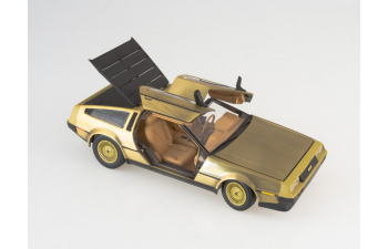 DeLOREAN DMC 12 Coupe, gold