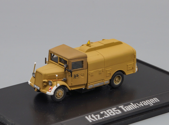 Аэродромный топливозаправщик Blitz Kfz. 385 Tankwagen