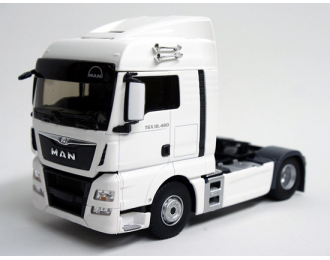 MAN TGX Euro 6 XLX (2014), white