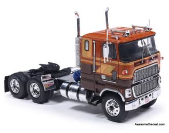 FORD COE 9000 Sleeper Tractor, Brown/Tan