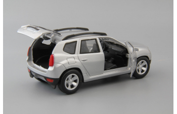 RENAULT Duster, silver