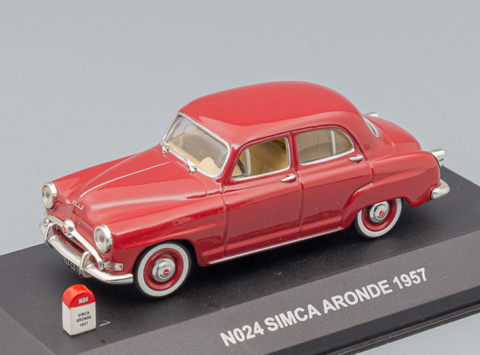 SIMCA Aronde (1957), bordeaux