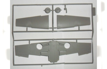 Сборная модель Самолет Bf 109F-4 с персоналом ВВС Германии, with German LuftwaffePersonnel