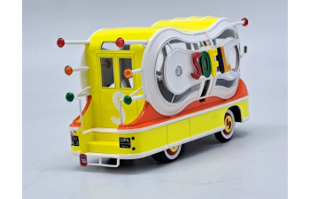 RENAULT Truck 2.5t Sofil Tdf (1952), Yellow Red