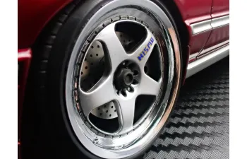 NISSAN Cedric CIMA (Y31), wine red