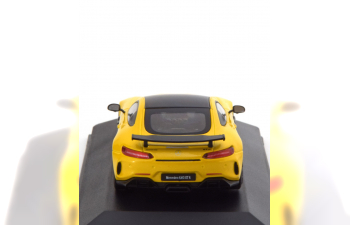 MERCEDES-BENZ AMG GT R (2018), yellow